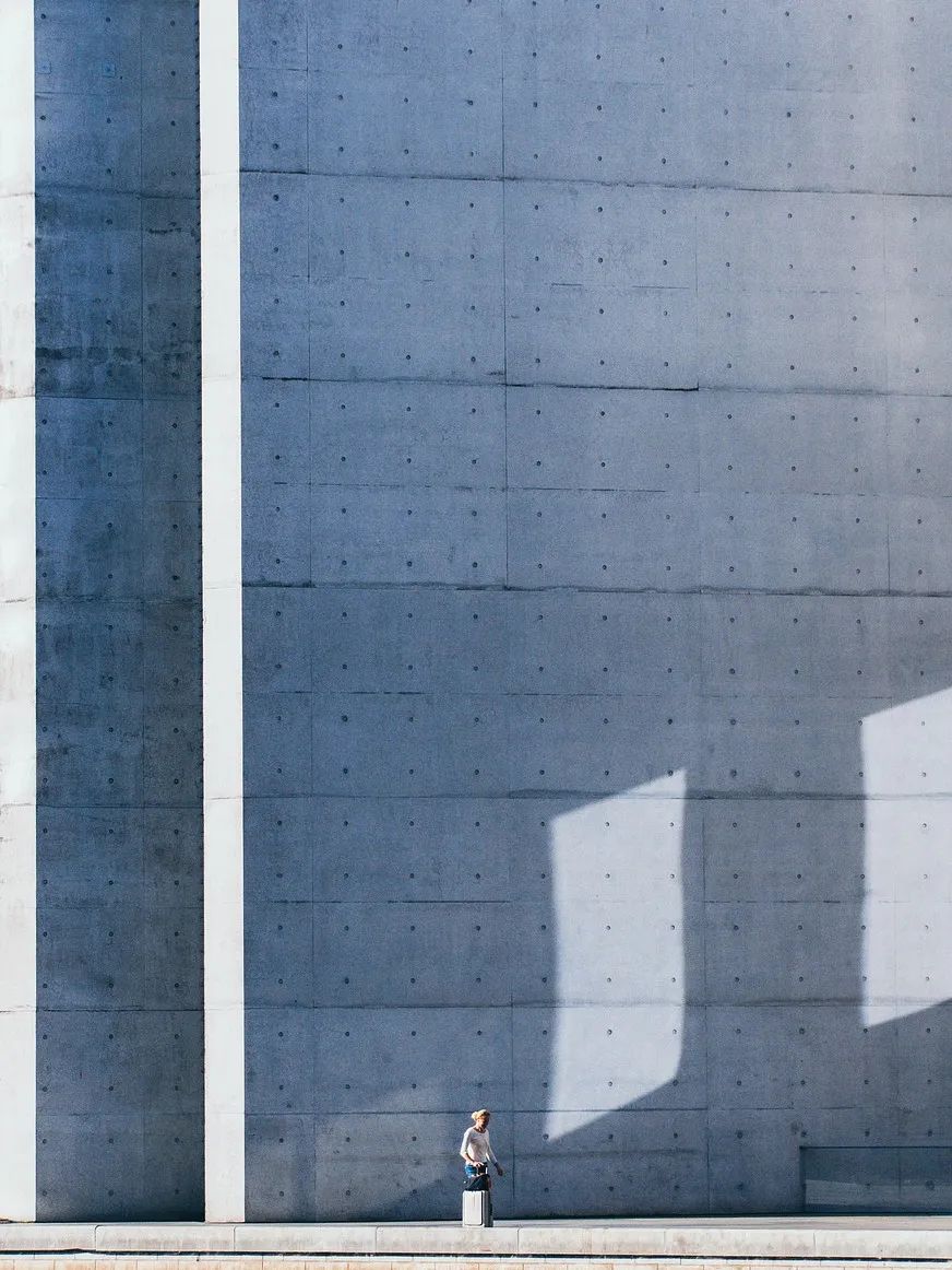 wall-7427386_1280.jpg