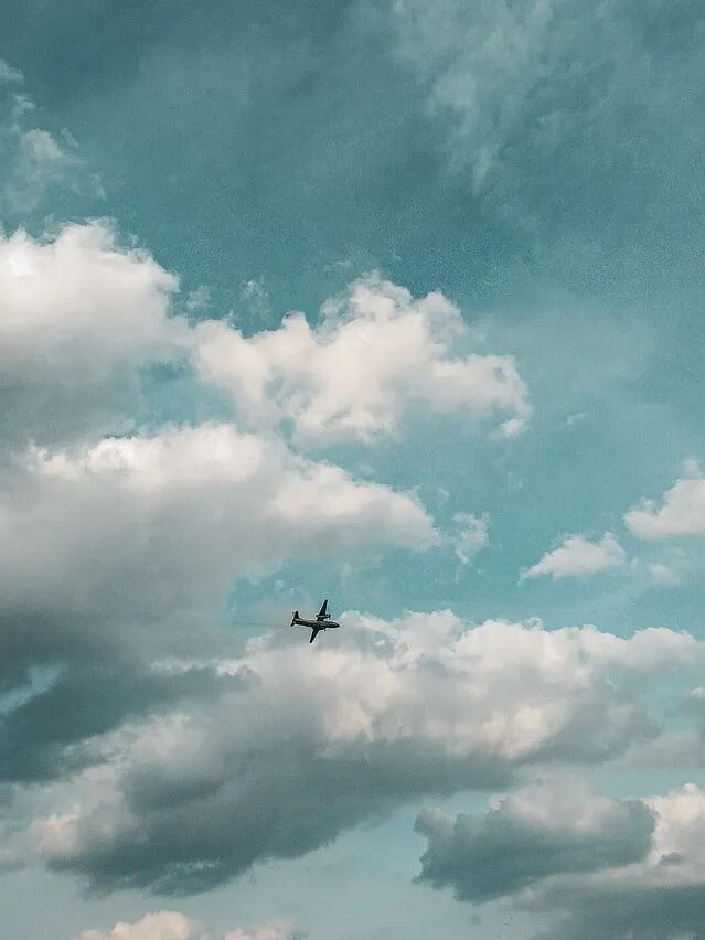 airplane-7472739_1280.jpg